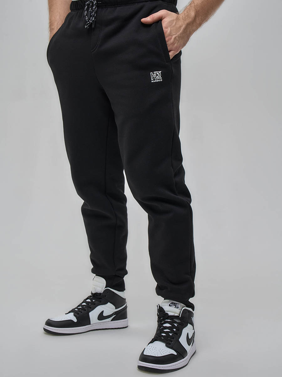 Костюм, черный